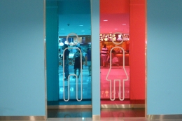 Blue for Boys; Pink for Girls. From Michael Coghlan via Flickr (https://www.flickr.com/photos/mikecogh/5712981936), cc (https://creativecommons.org/licenses/by/2.0/))