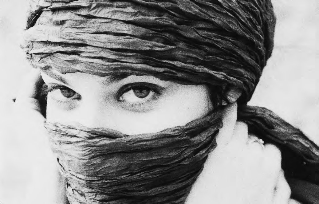 Fig. 1. Lisa Giardina: What? 2000. Stampa Fotografica. Courtesy: l’artista.