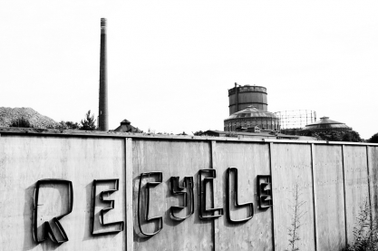 Recycled from Martin Lissmyr via Flickr (https://www.flickr.com/photos/martinlissmyr/3749099435/in/photolist-6Hi7Dr-5K3PVV-euBWE-bEMyN5-38wB6-cnL4ju-pWrzgK-6GKkrE-Ugew2m-9oiUCV-a3Fi6P-bJVAiM-4HmyjA-7CUHNe-Eyu4A-gspo9o-4vuyjn-8tc6bg-7MnnLf-8civta-9m7XTc-U5iwGx-EdKK3-wonZf-9FaHPV-6kwijQ-2oJKtT-fzSH1f-5DwWxm-9hJfzP-5Avoou-5PsqKT-a61stE-34R6sX-62Gzs7-o6rqAc-5fCWVK-rAfWP-91J212-4FiqNN-5kUDJL-8hk4Yi-4cxS5e-dRst2P-BEYXi-J9y6t-QzXDF-57XSbw-7occ7Y-Y7JK3N), cc (https://creativecommons.org/licenses/by/2.0/)